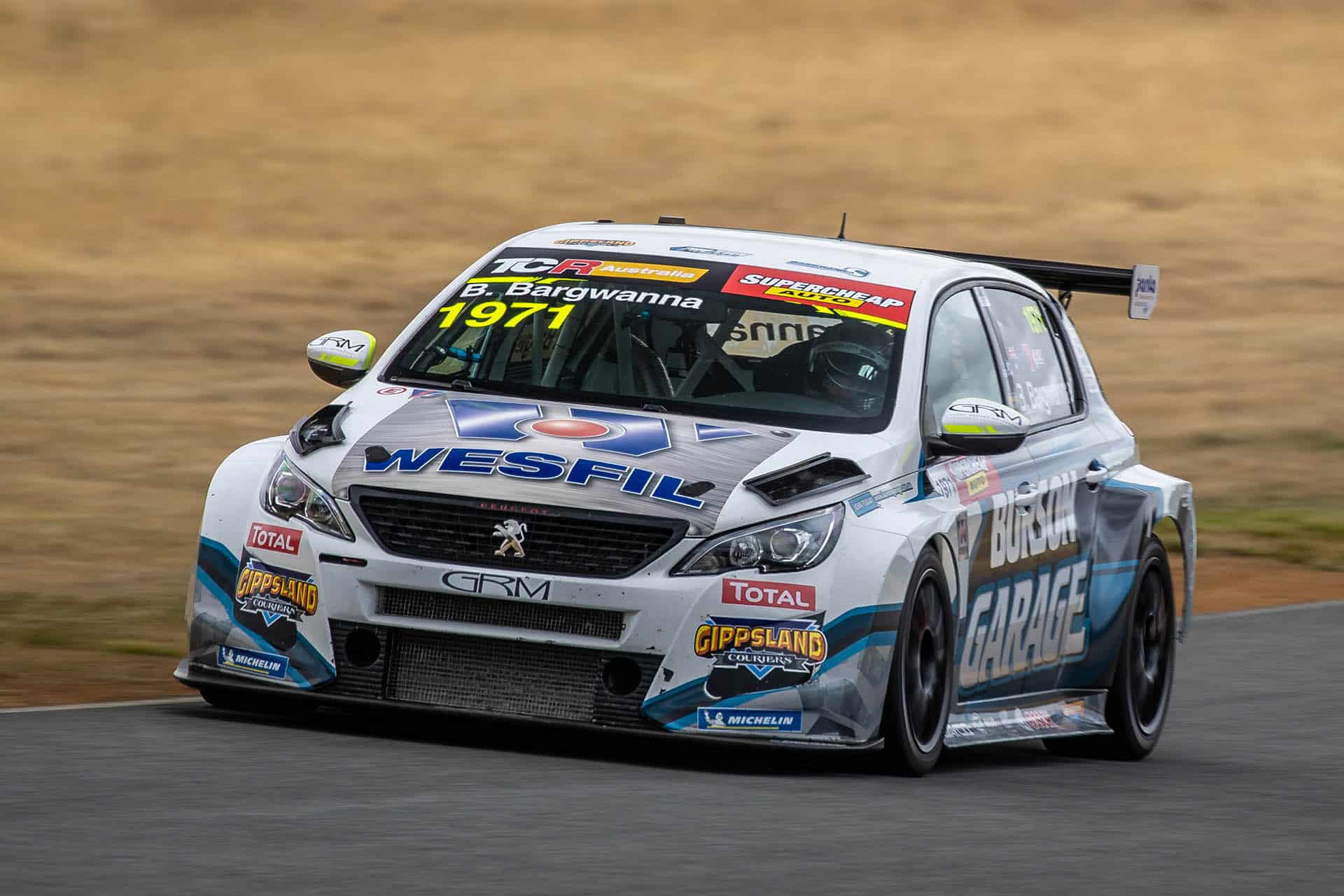 Team Bargwanna celebrates milestone for major sponsor - TCR Australia